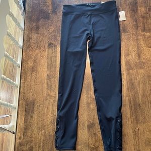 Aeropostale Brand New Criss-Cross Ankle Leggings Size Medium